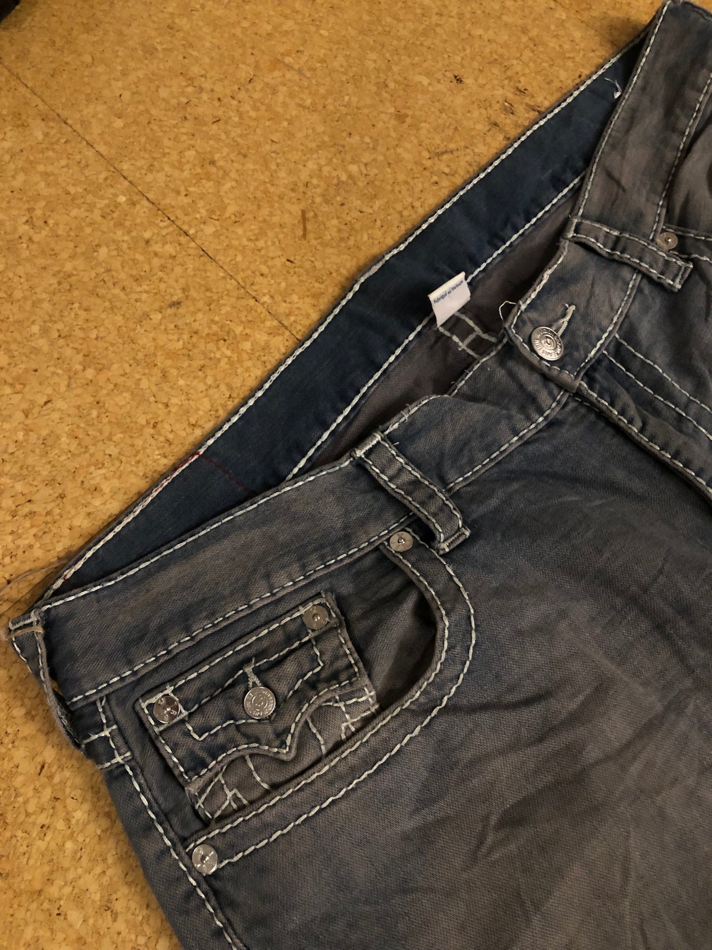 True Religion Jeans (W42)