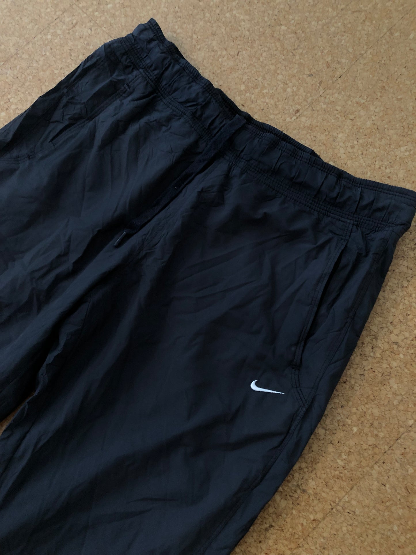 Vintage Nike baggy trackpants (L)