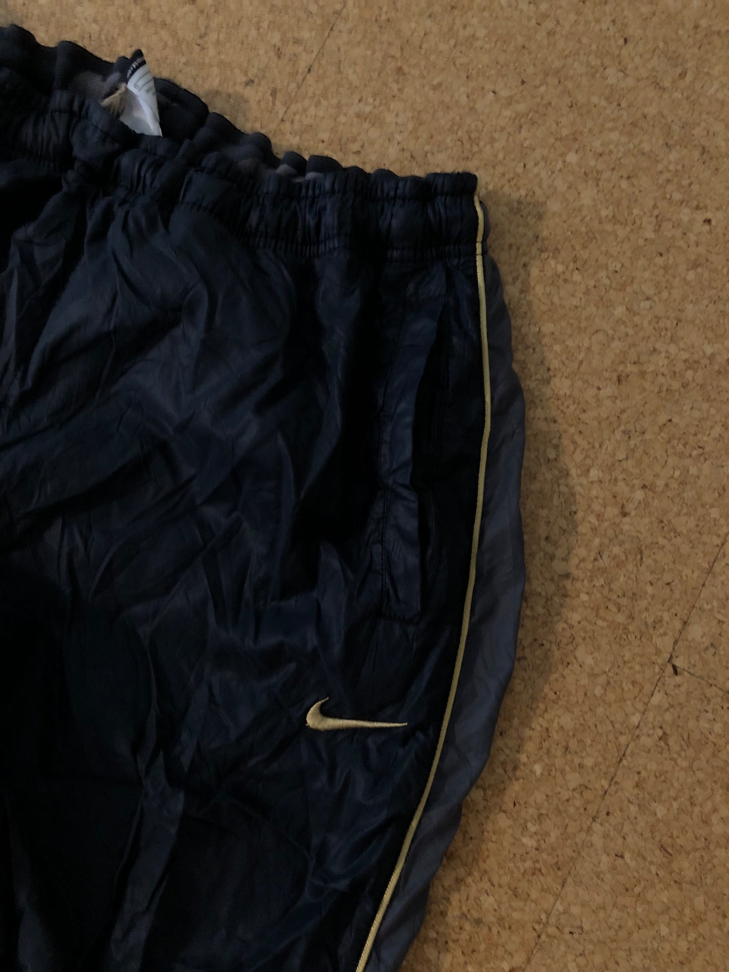 Vintage Nike baggy trackpants (L)