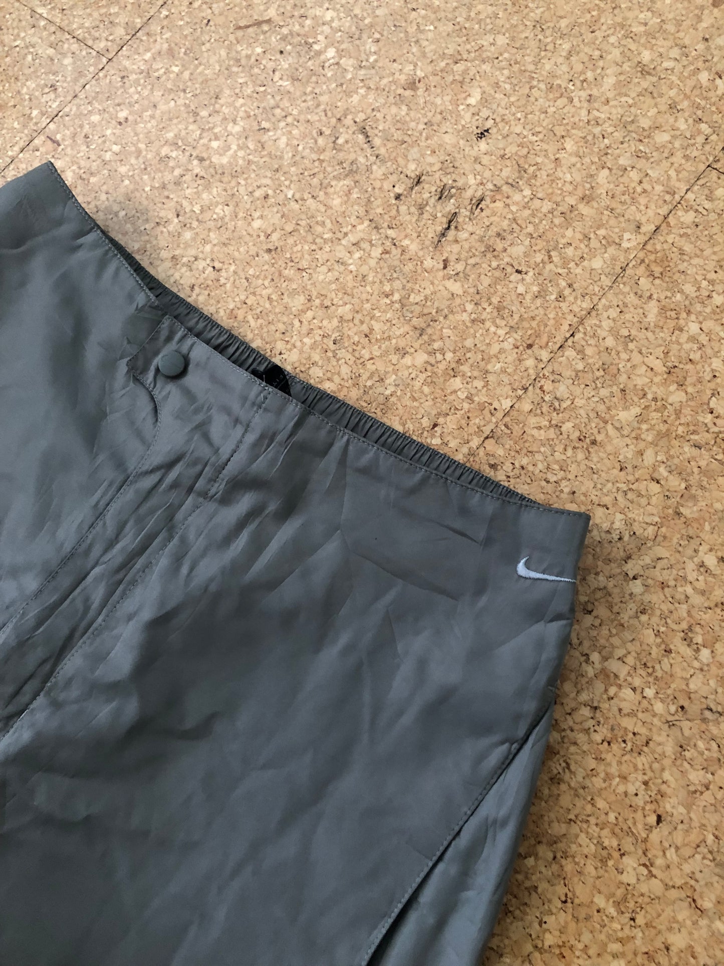 Vintage Nike baggy trackpants (S)