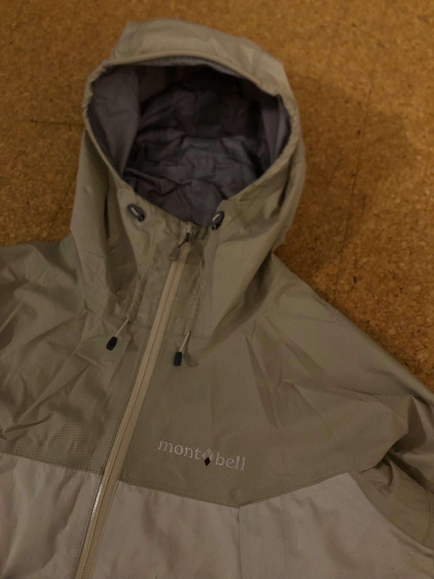 Montbell lightweight jacket (s)