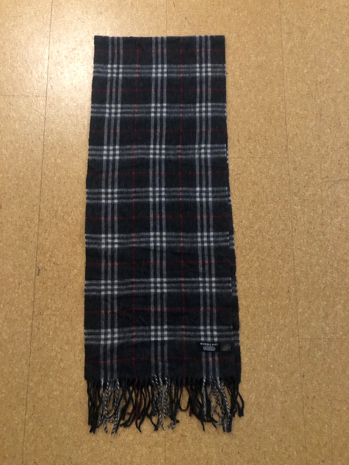 Vintage Burberry scarf grey