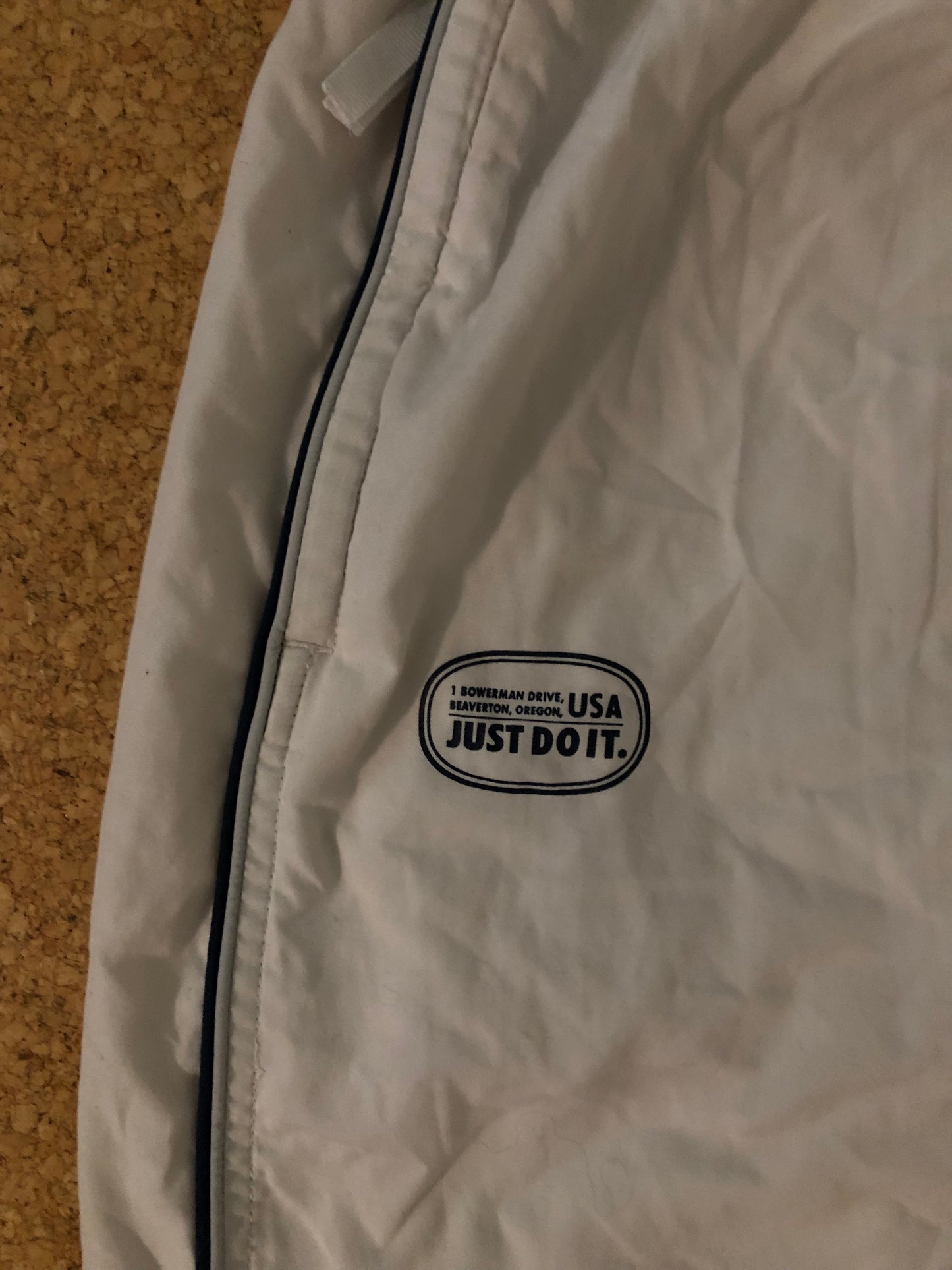 Vintage Nike baggy trackpants (L)