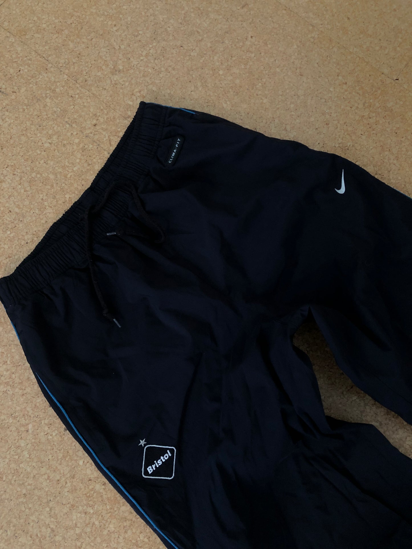 Vintage Nike Bristol baggy trackpants (L)