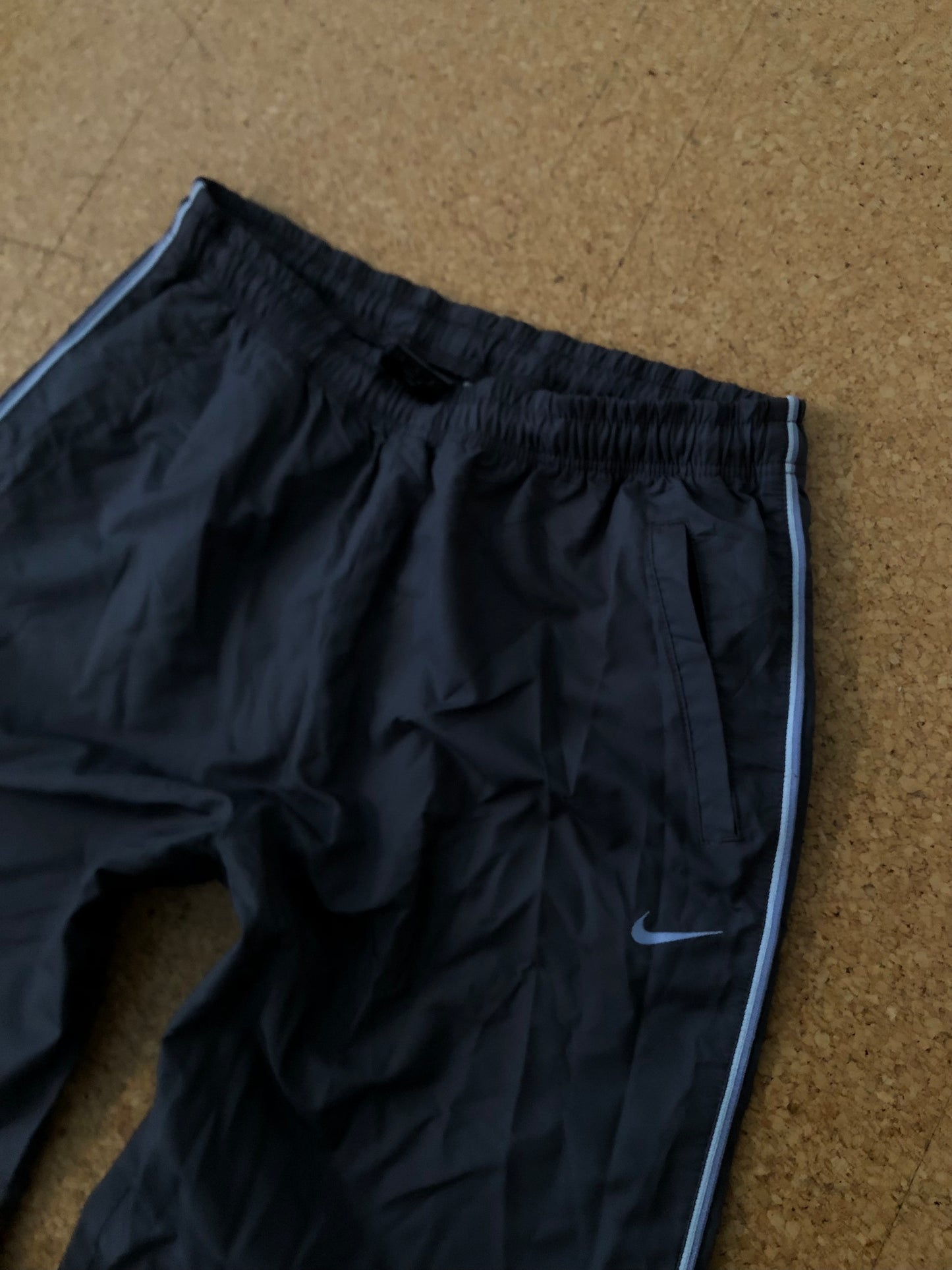 Nike baggy trackpants (L)