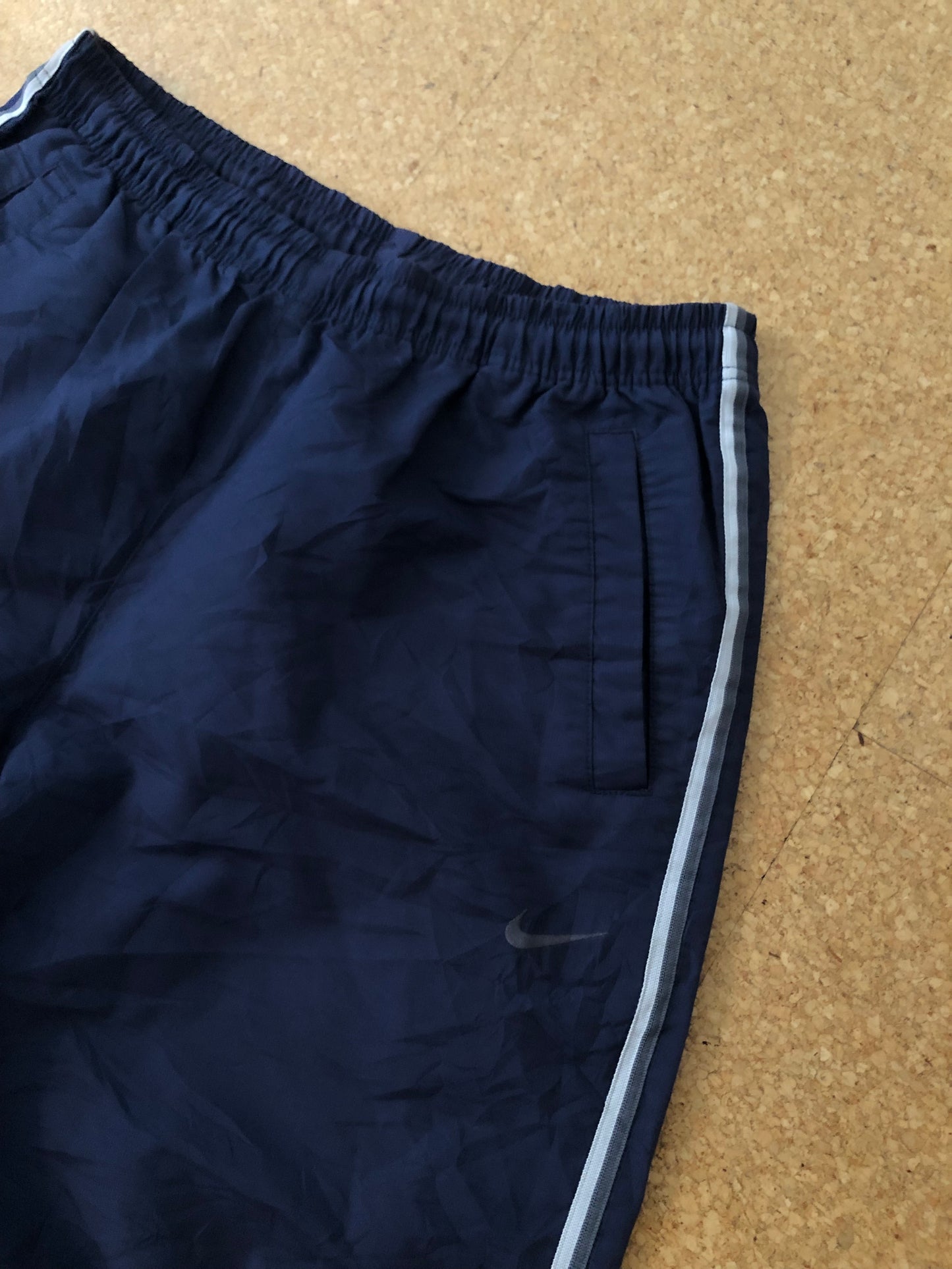 Vintage Nike baggy trackpants (L)