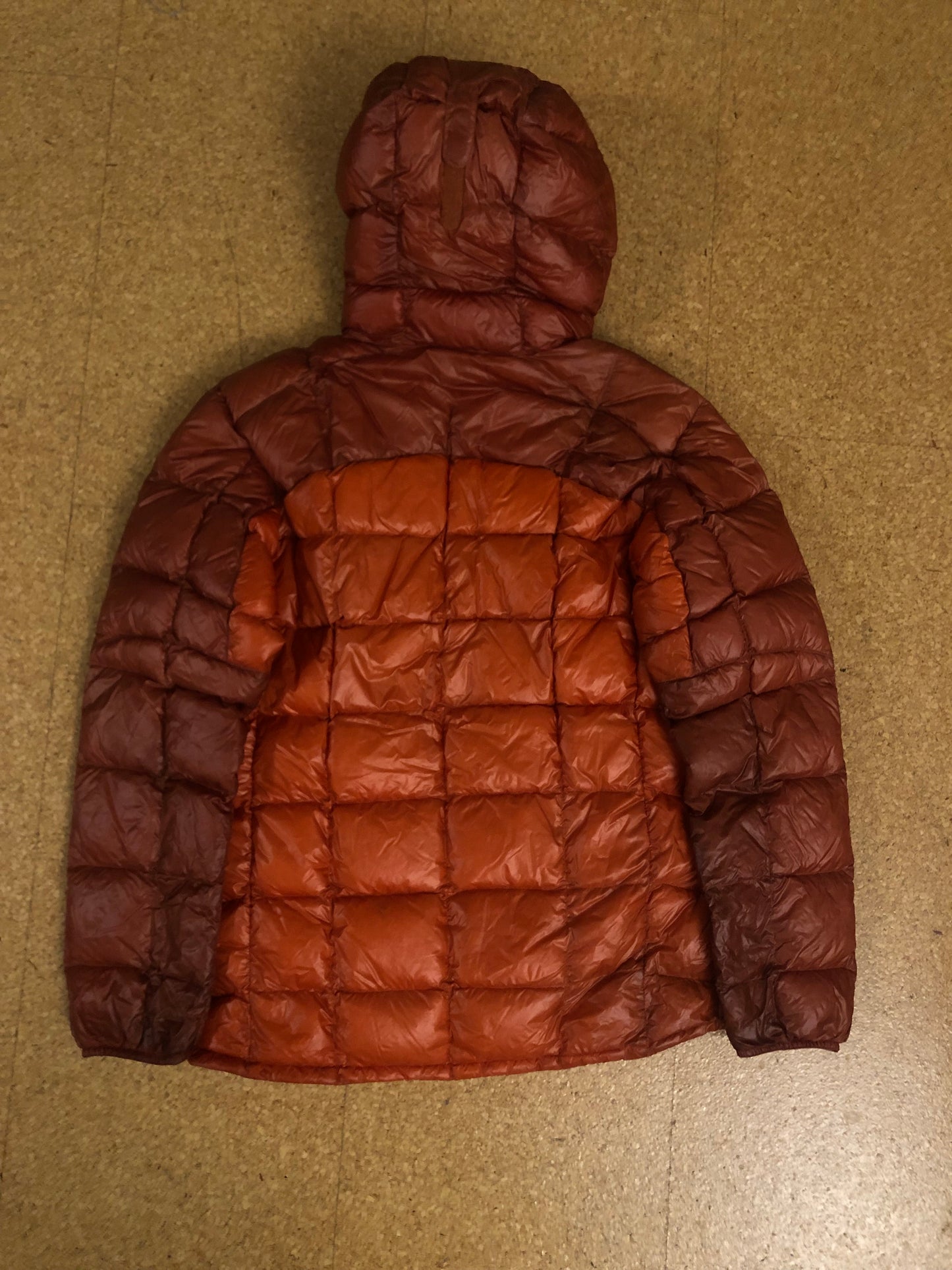 Montbell 2 tone superior down puffer (M)