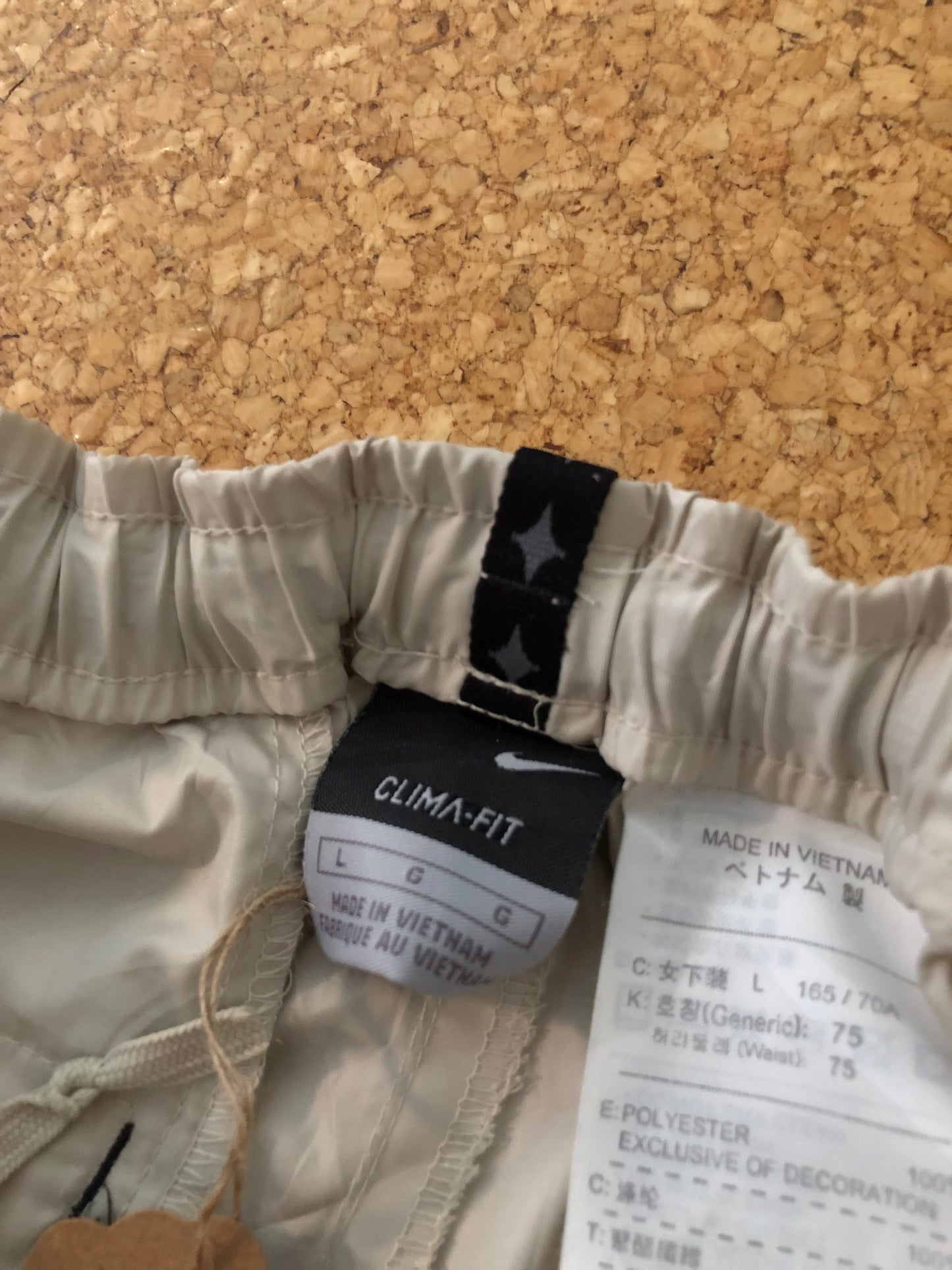 Vintage Nike baggy trackpants (L)