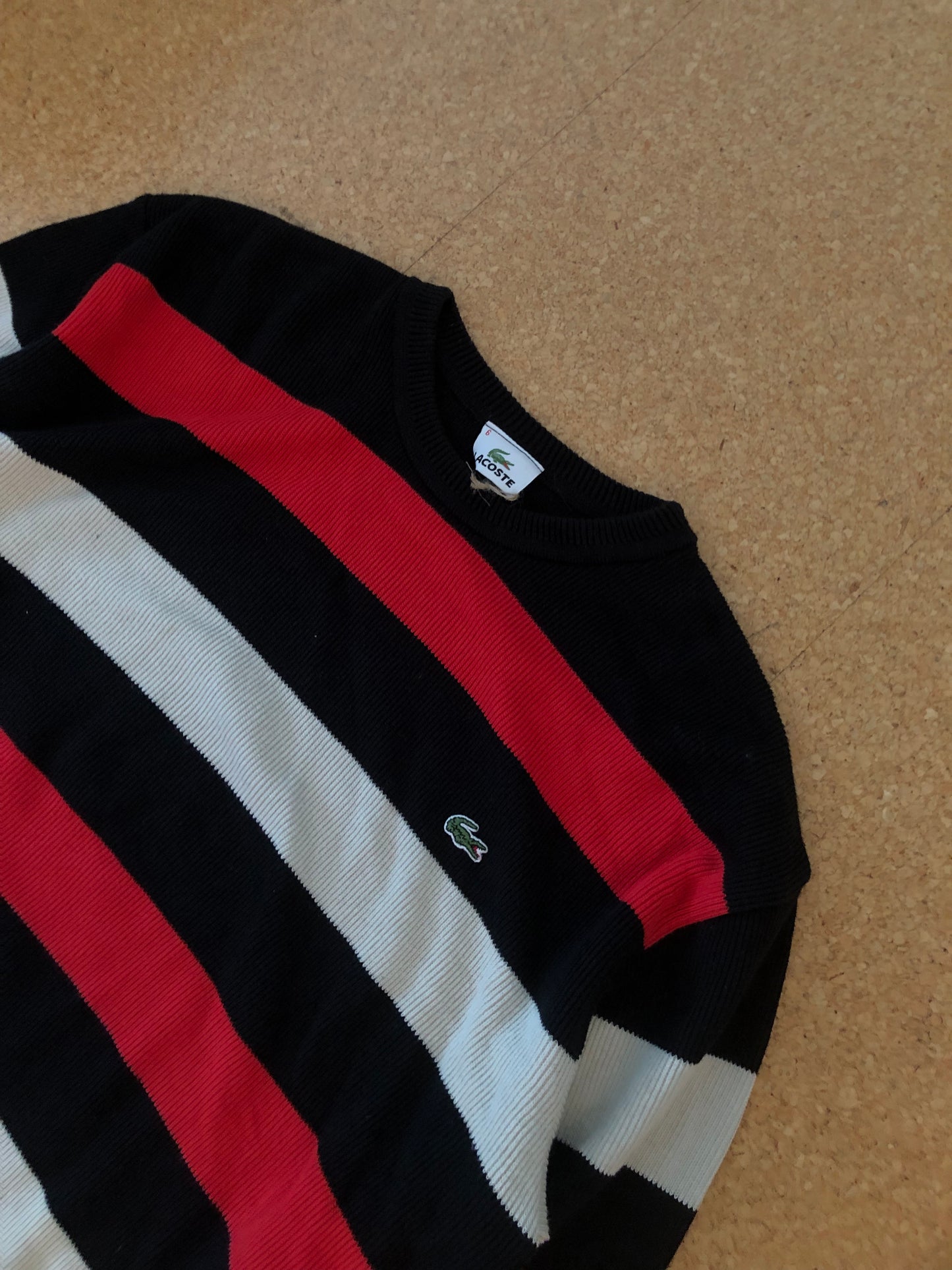Lacoste sweater (M)