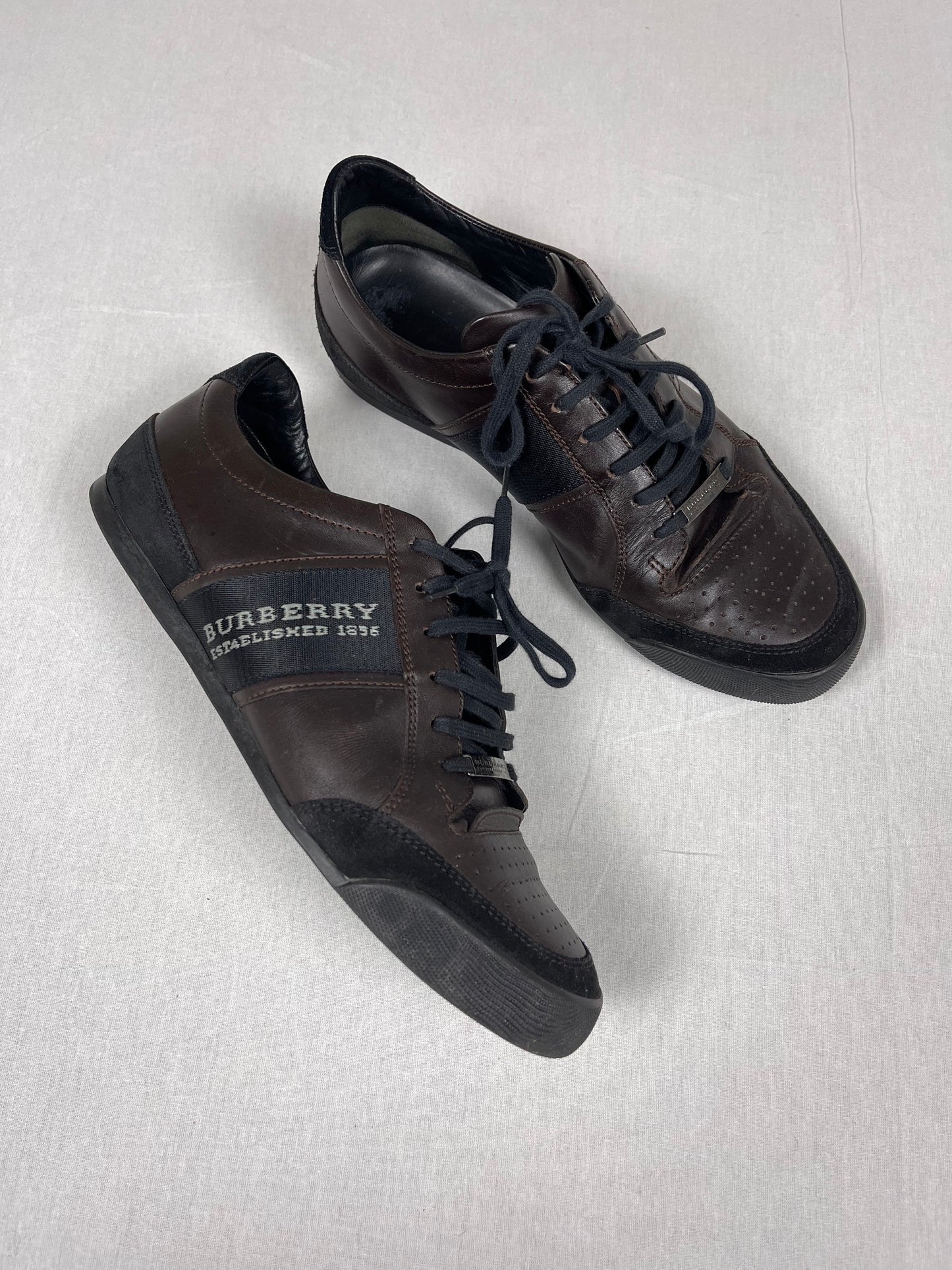 Burberry Shoes (42)