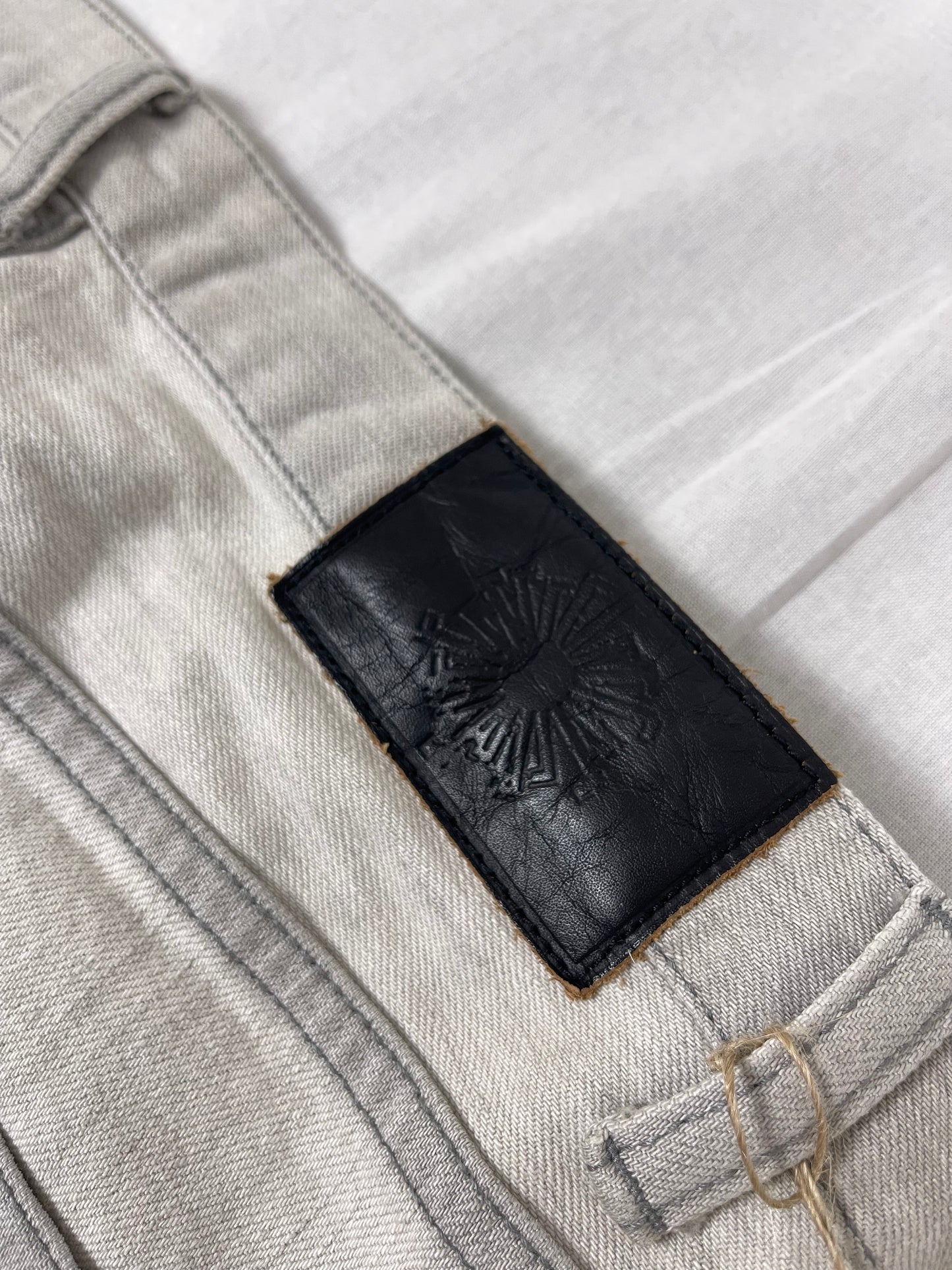 Tornado Mart Straight leg denim jeans (W32/ M)