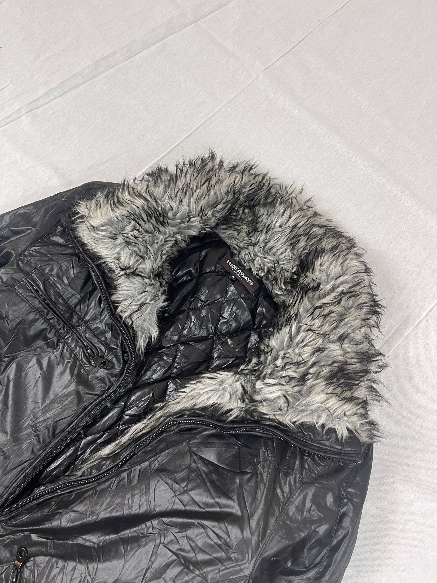 Nicole hideaways fur Jacket (M)