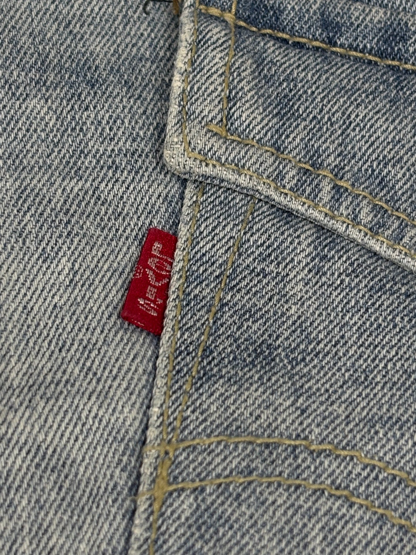 Levi’s engineered jorts (w34)