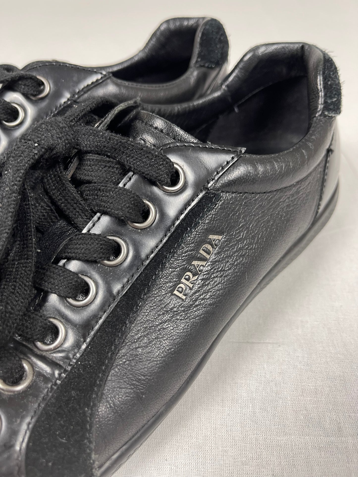 Vintage prada leather shoes (43)
