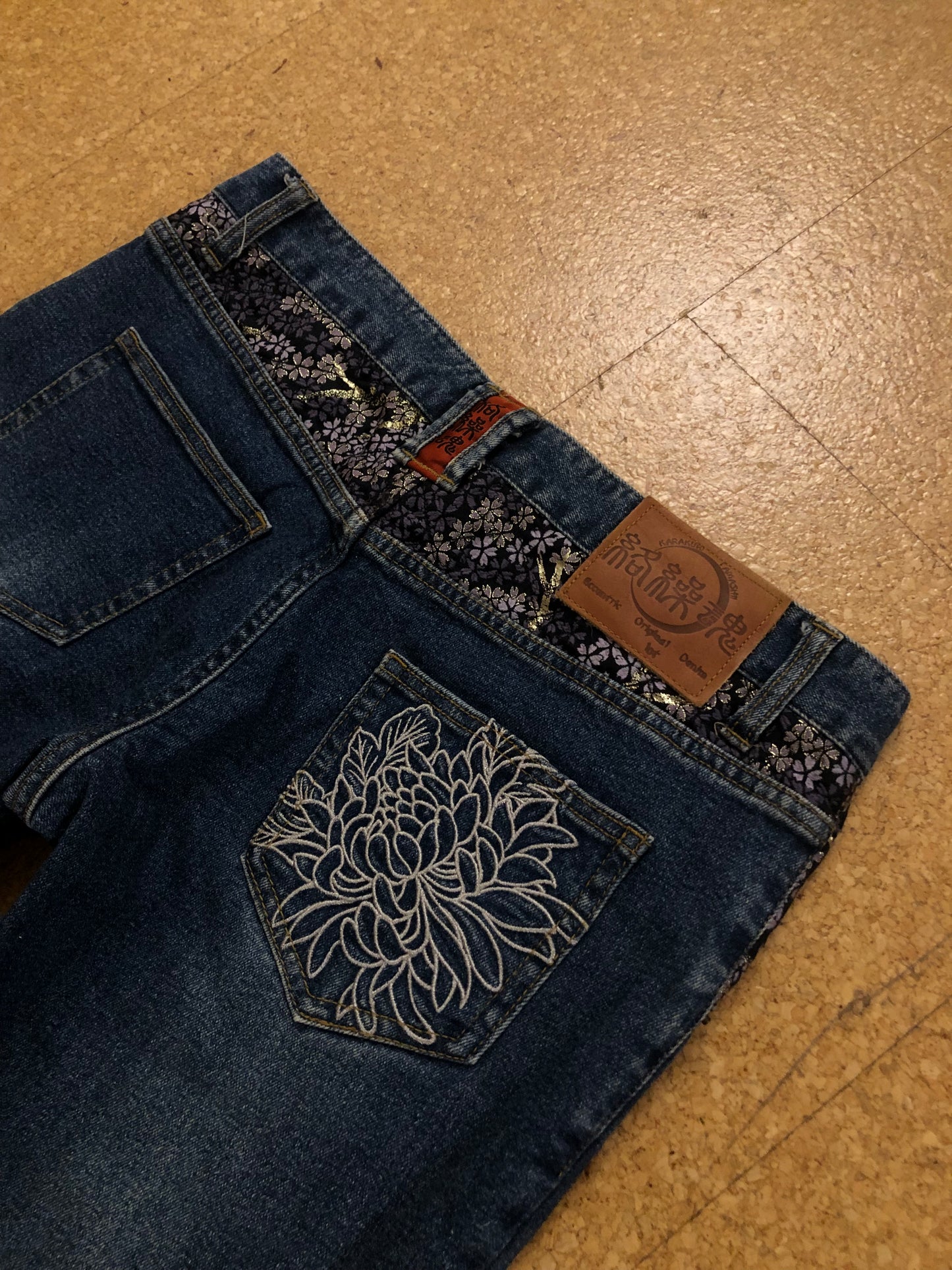 Karakuri Japanese bootcut denim (L)