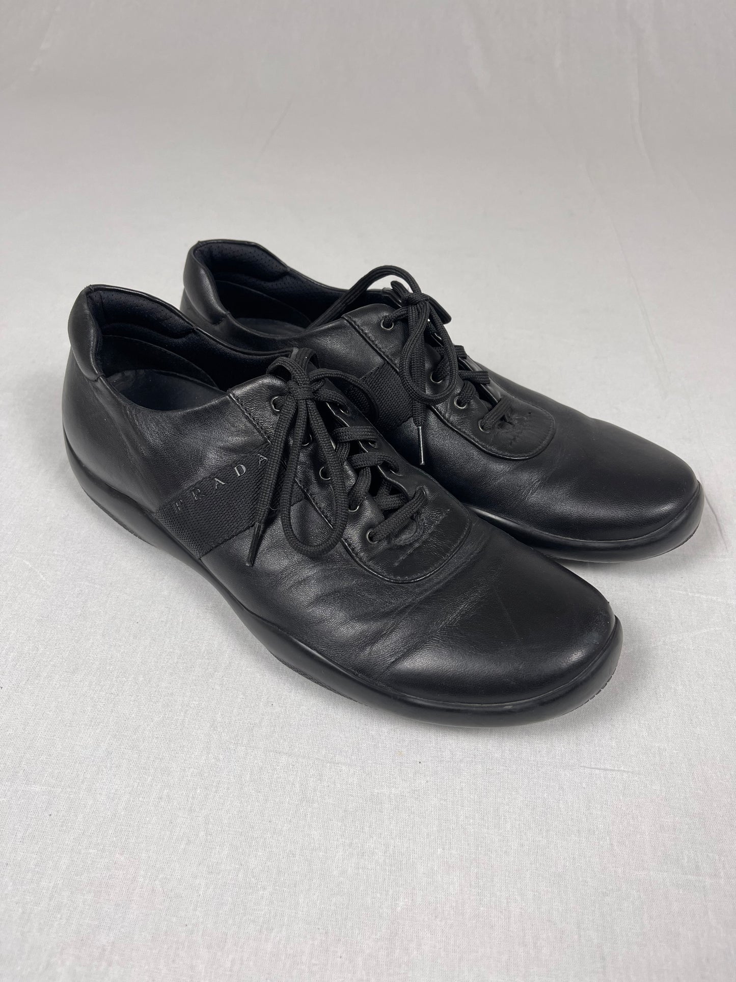 Vintage prada leather shoes (44)
