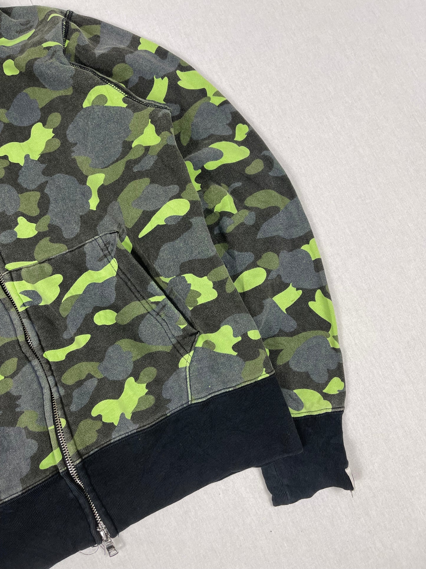 Vintage bape Hoodie (s)