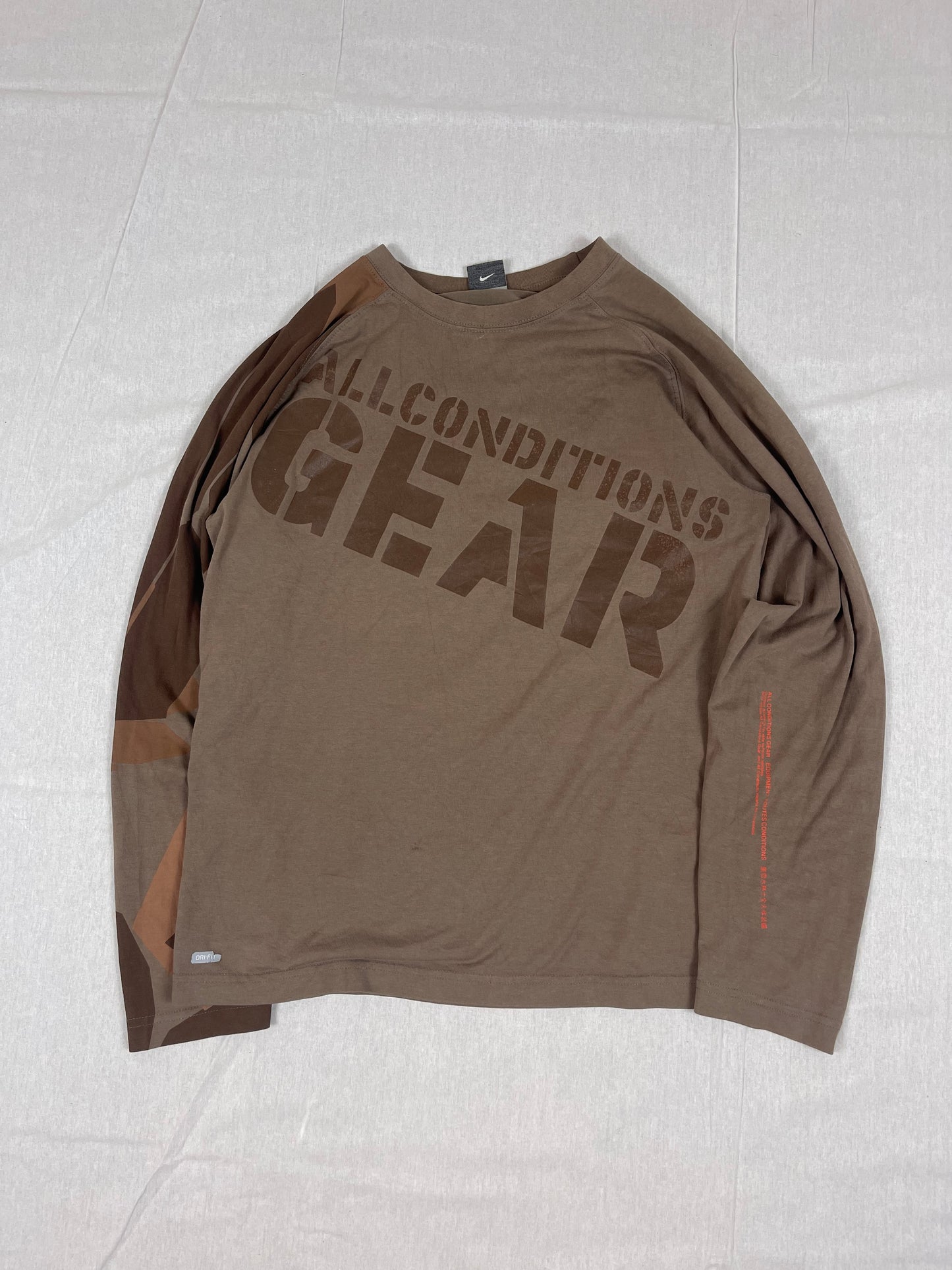 Nike ACG longsleeve (M)