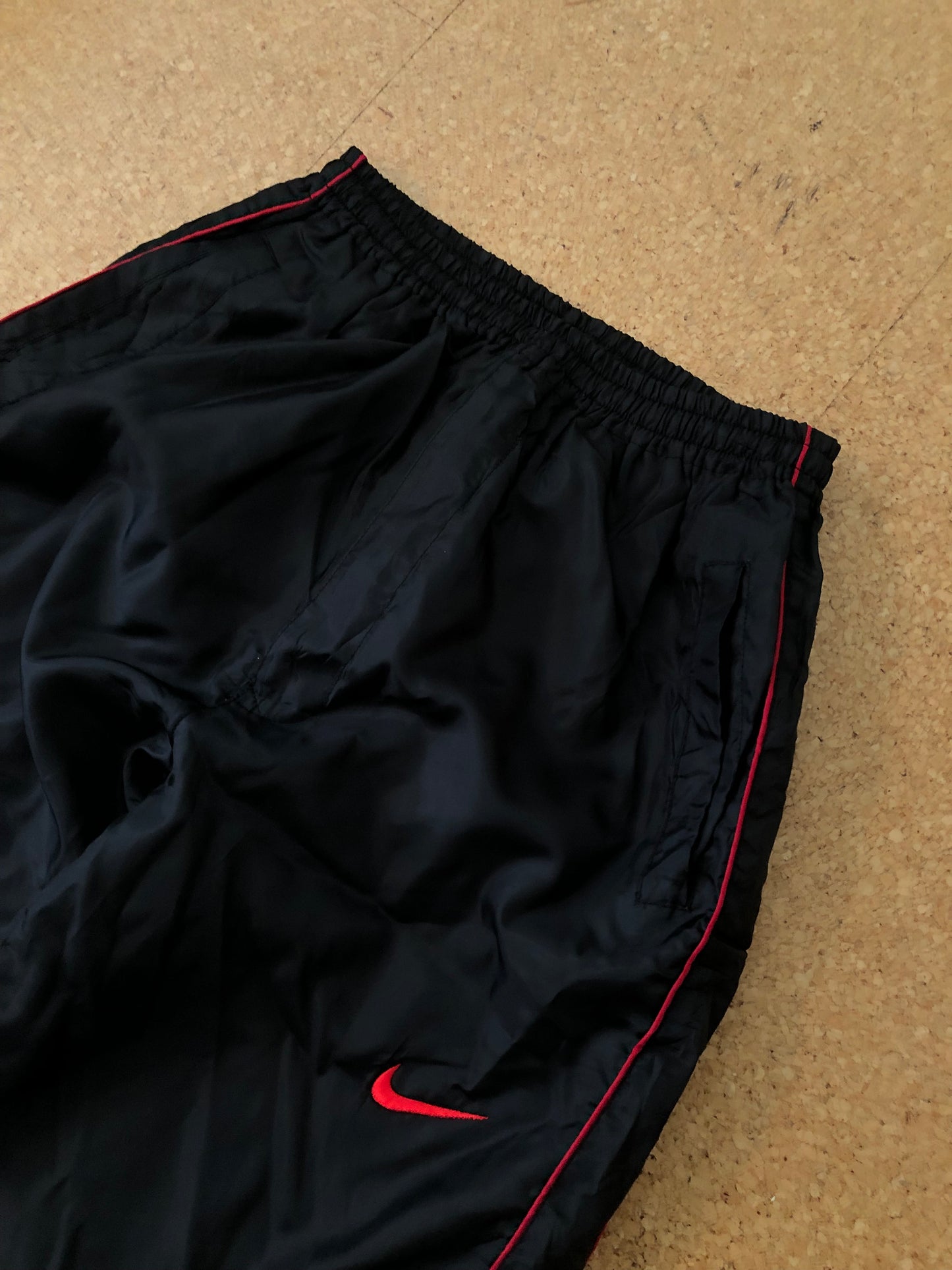 Vintage Nike baggy trackpants (L)