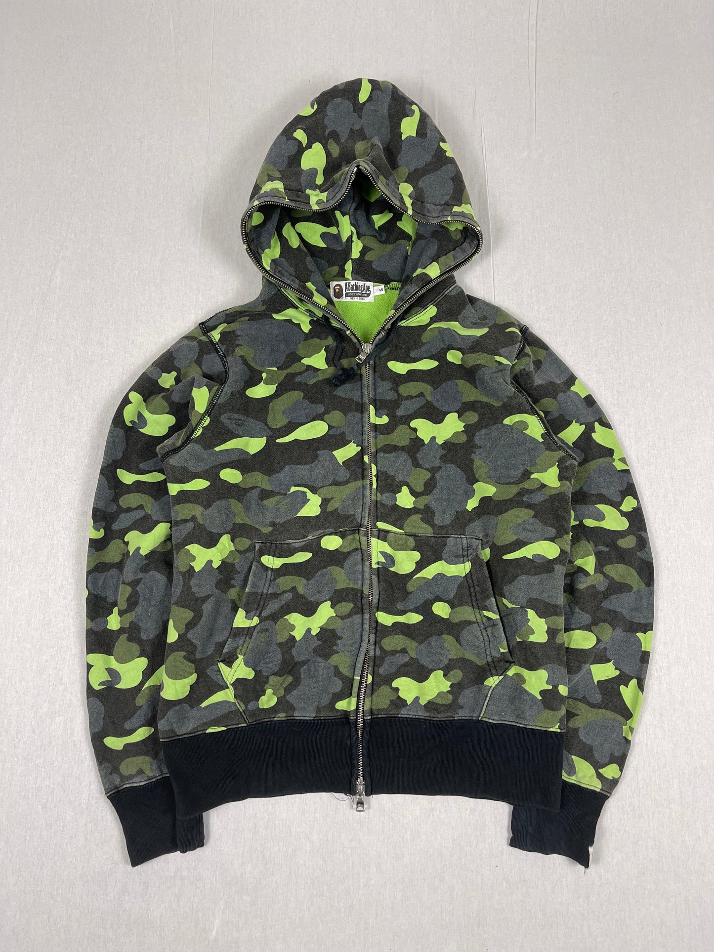 Vintage bape Hoodie (s)