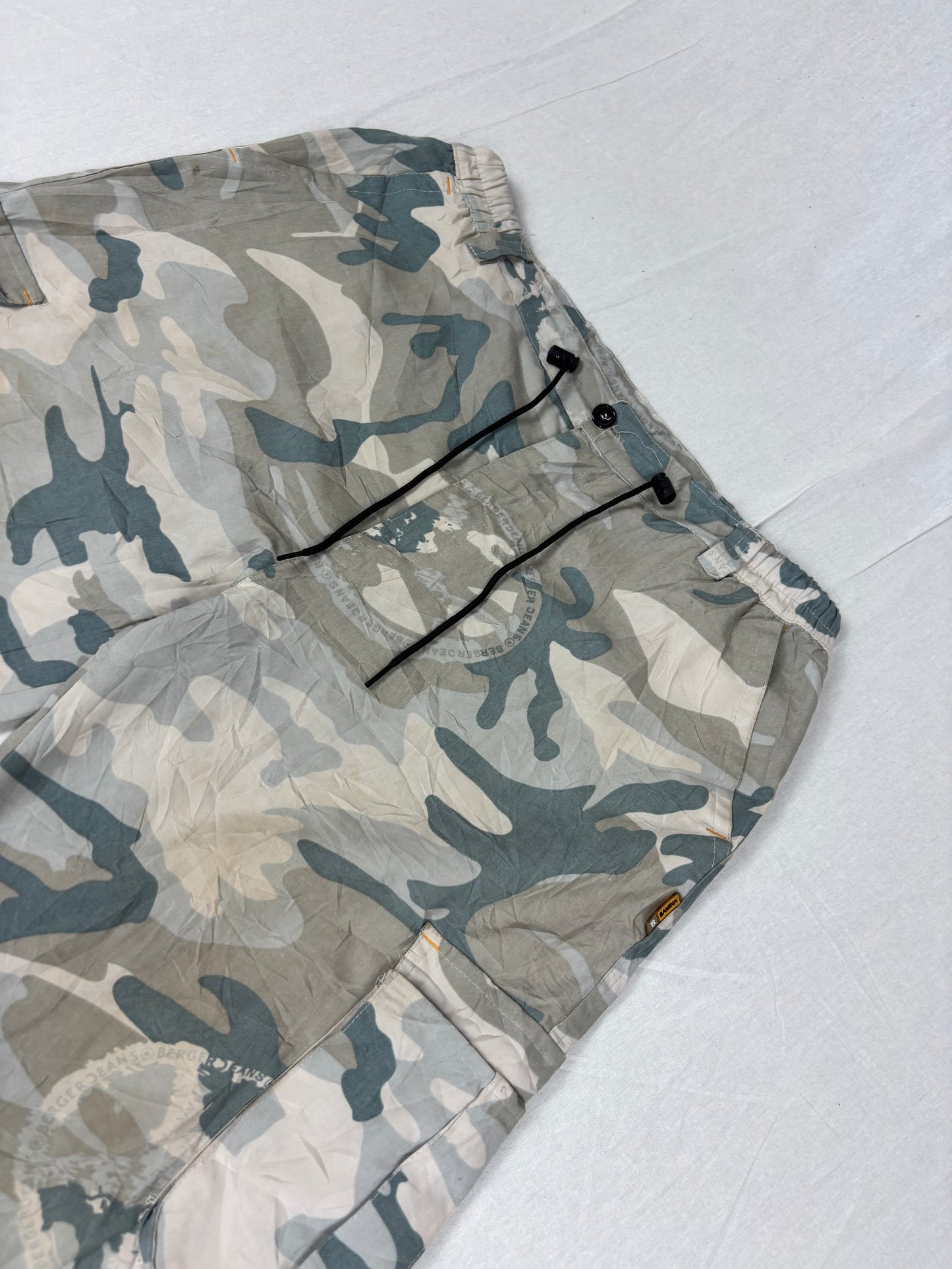 Camo Shorts (w34)