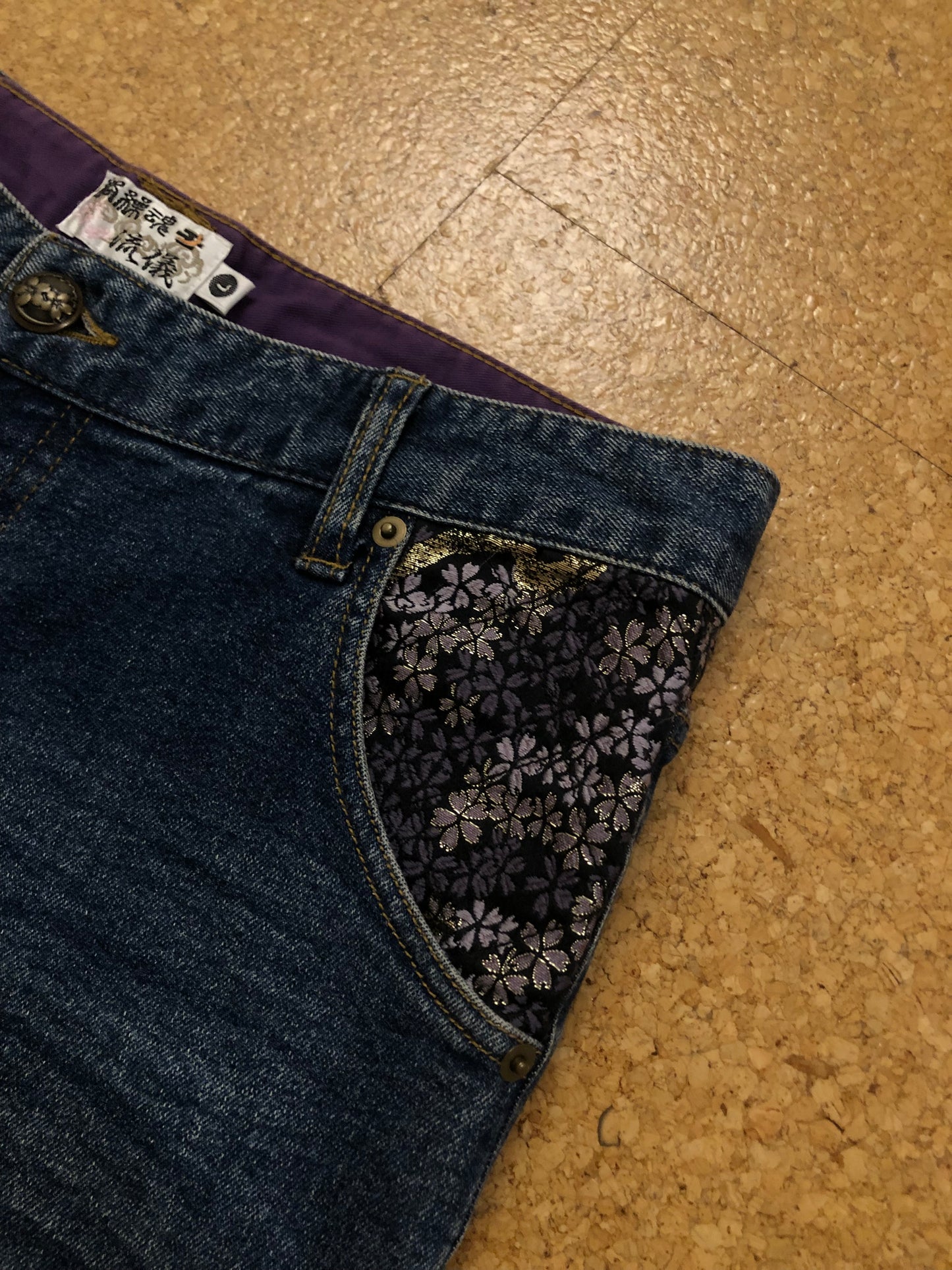 Karakuri Japanese bootcut denim (L)