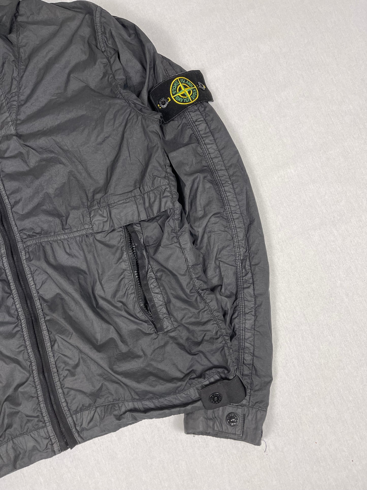 2000s Stone Island rainjacket (s/m)